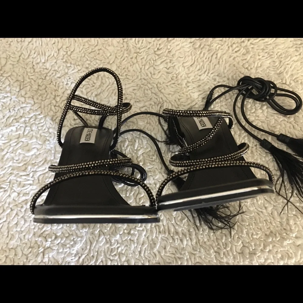 Steve Madden - Picture 7 of 11